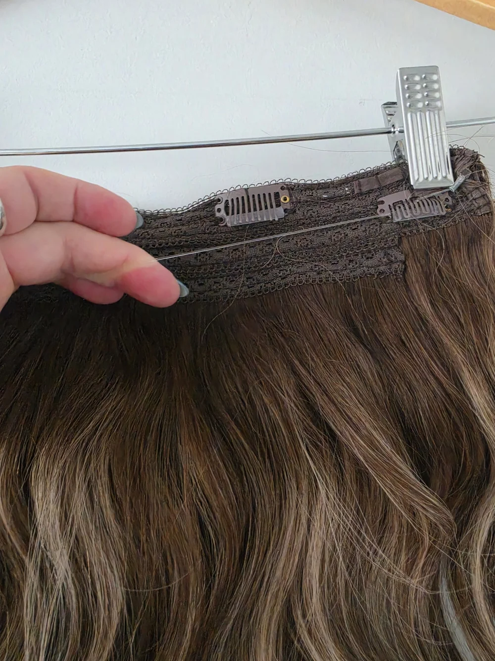 Balayage Chocolate Brown to Honey Blonde Wire Hair Extension